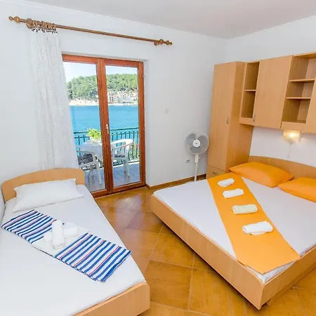 Moloco Drvenik (Split-Dalmatia)