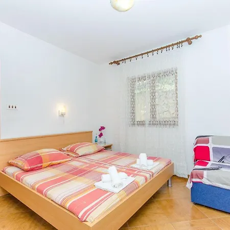 Moloco Drvenik (Split-Dalmatia)