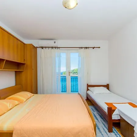 Moloco * Drvenik (Split-Dalmatia)
